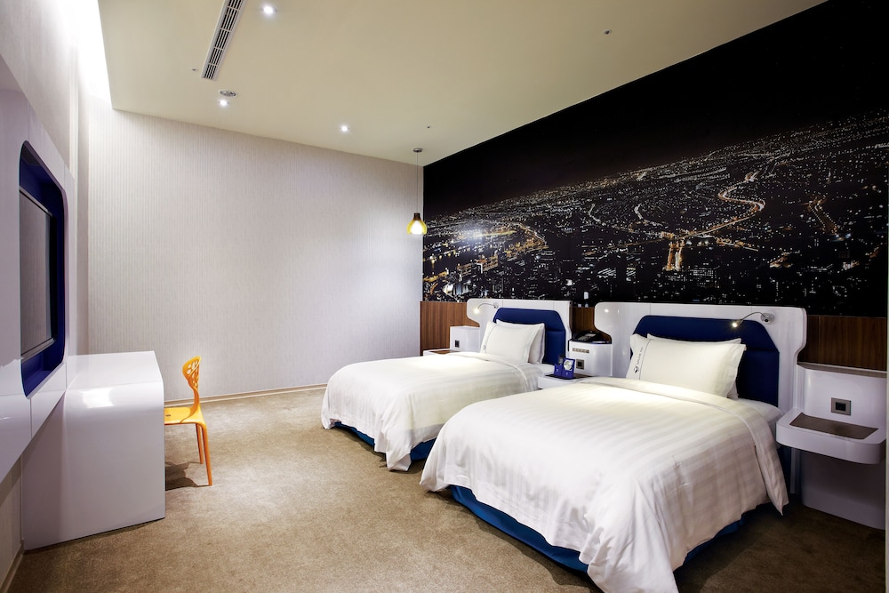 Airline Inn Green Park Way 25/60