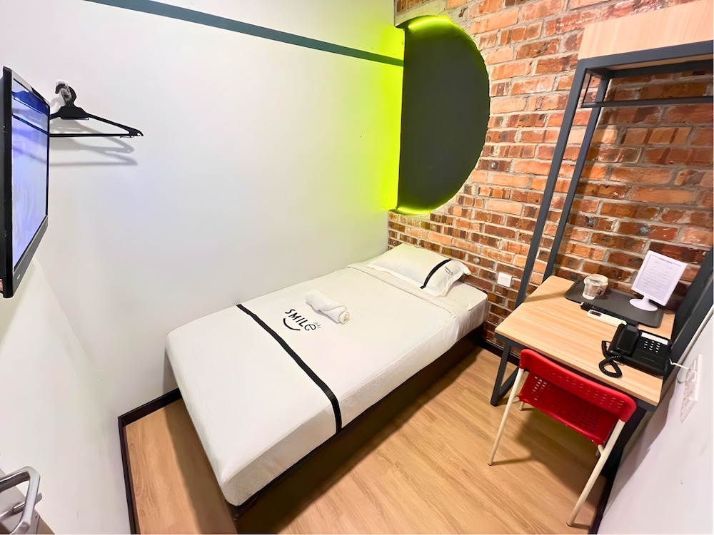 Smile Hotel Wangsa Maju 28/42