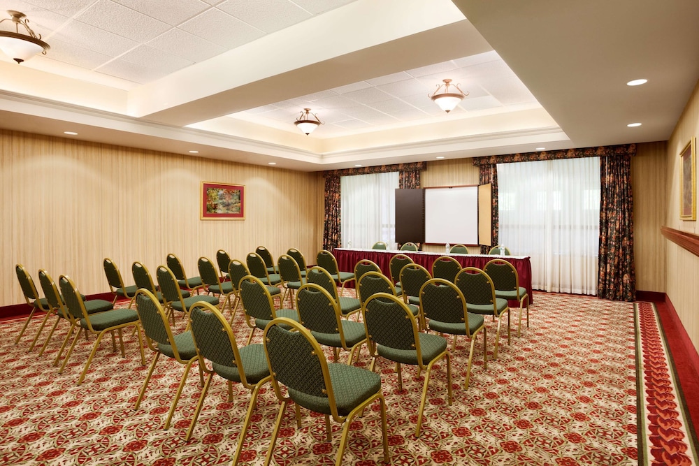 Hampton Inn Quakertown 60/75