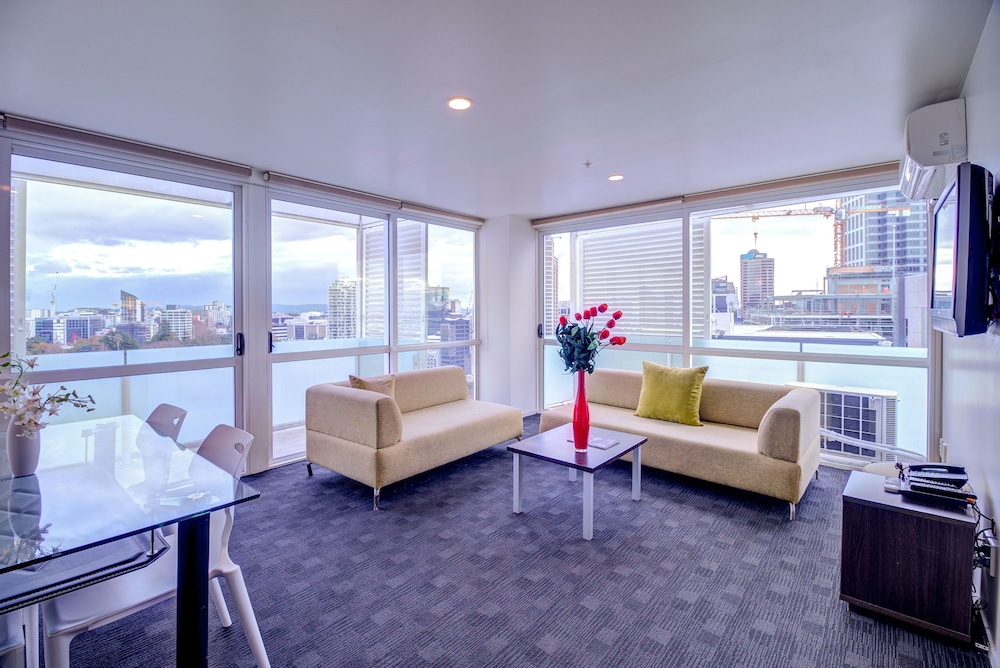 The Quadrant Hotel and Suites 53/70