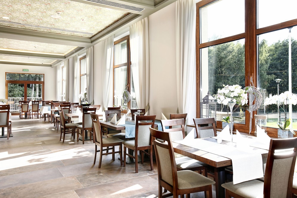 AUBRECHT COUNTRY RESORT AND SPA 32/50