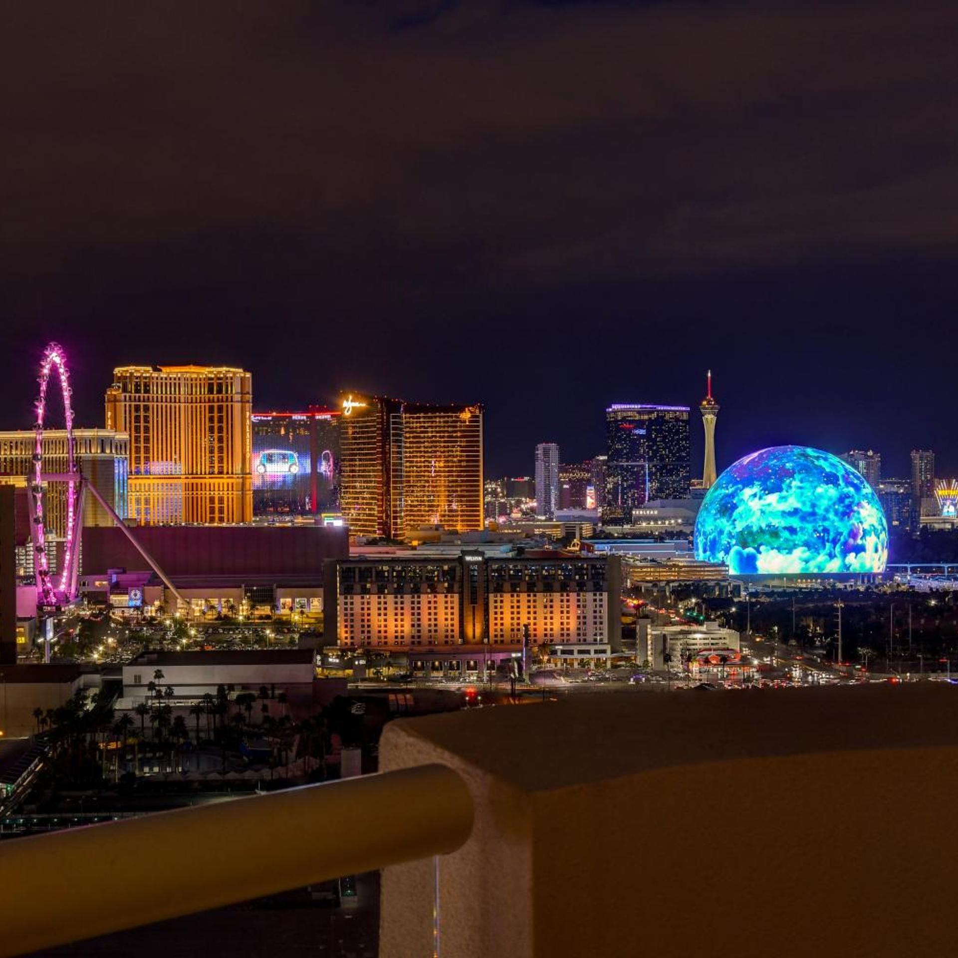 SPHERE VIEW - Signature MGM Resort Lucky Gem Penthouse & Luxury Suites 27817 5/44