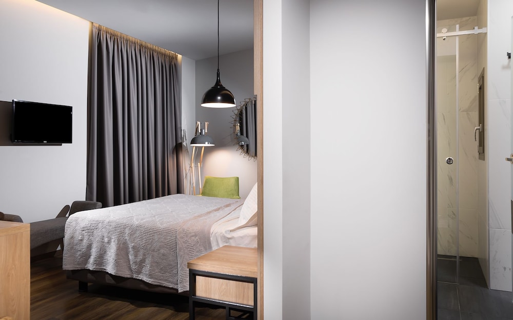 360 Degrees Pop Art Hotel 30/74