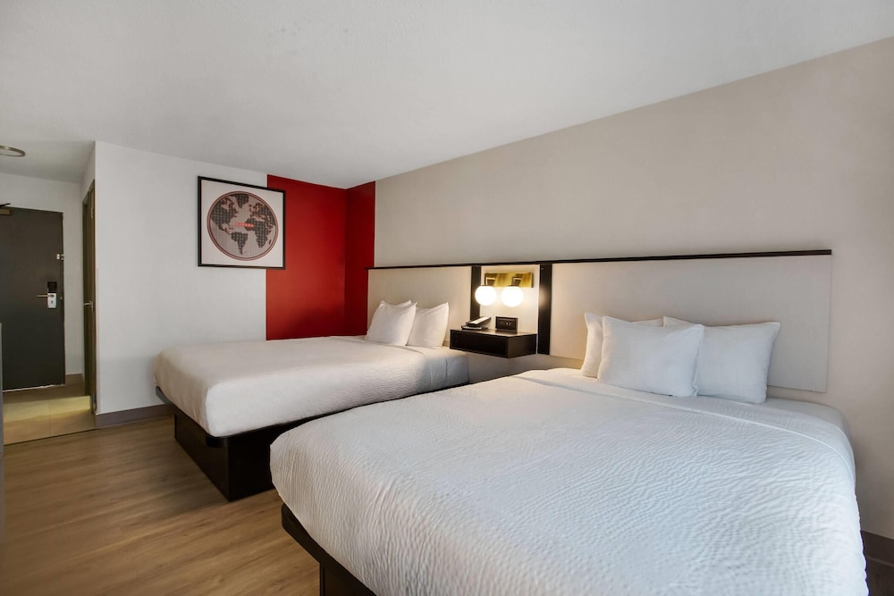 Ramada by Wyndham Kingston 15/50