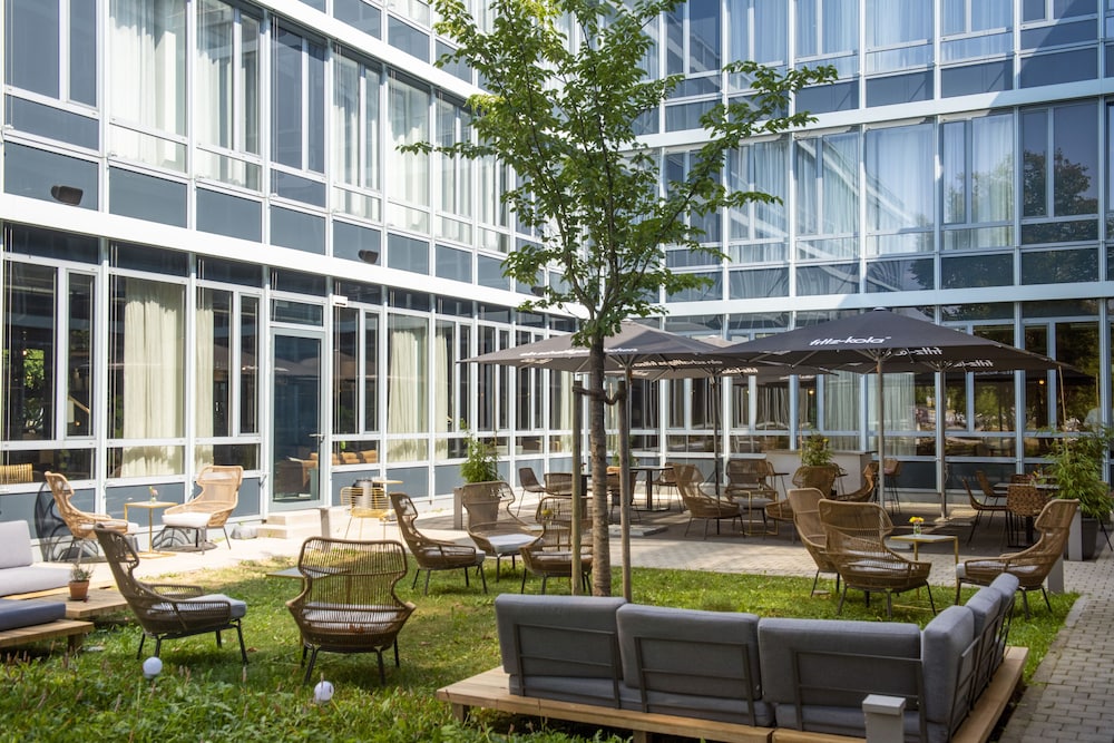 Flightgate Munich Airport Hotel, a member of Radisson Individuals 5/50