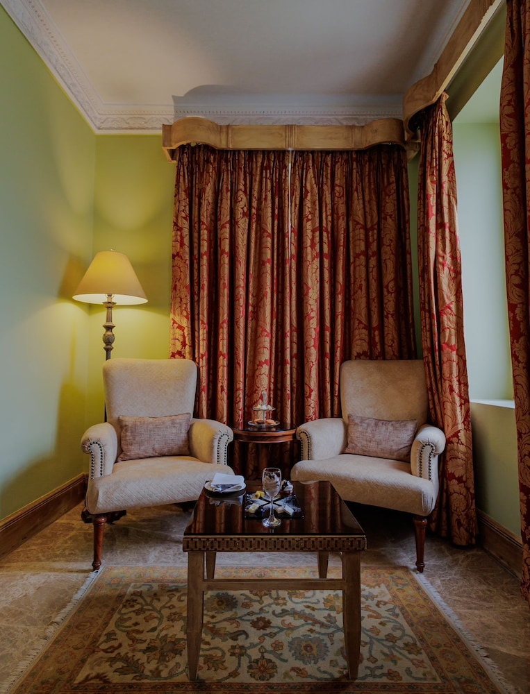 Ajit Bhawan Palace 30/48