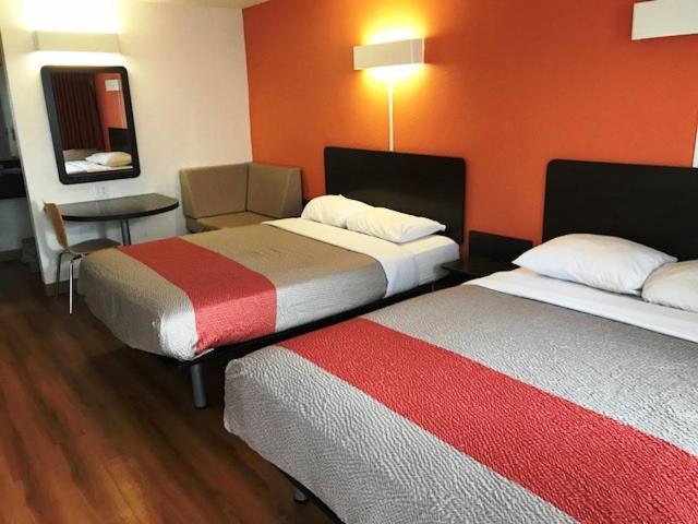 Motel 6 Indianapolis IN - South (ex Americas Best Inn South) 6/46