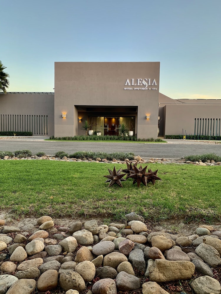 Alesia Hotel 48/52