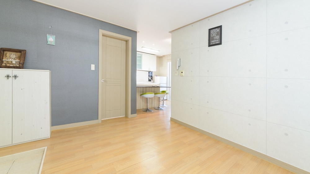Gapyeong Apple Lodge Pension 8/50