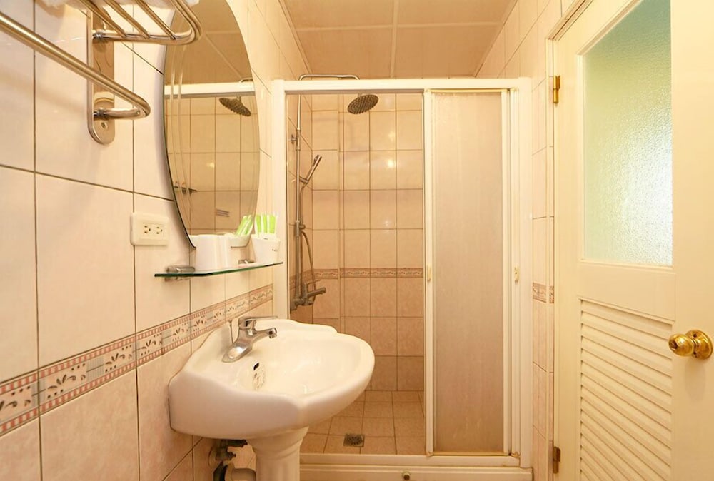 Yuan Qi Wu Homestay 32/34