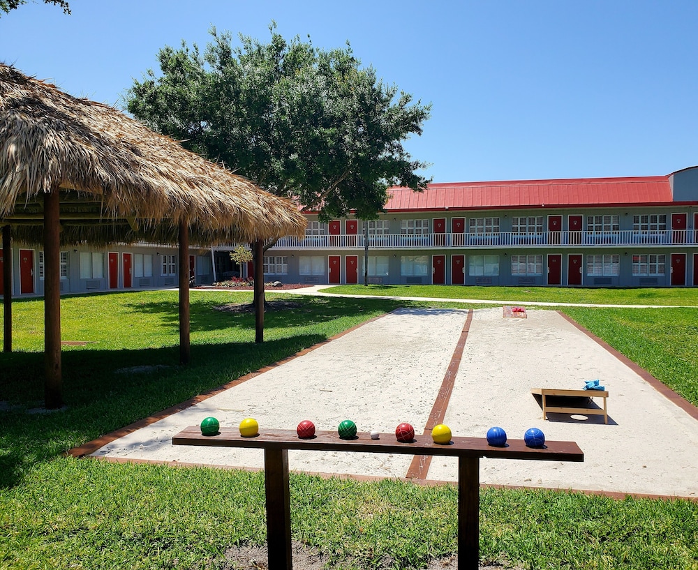 Vero Beach Inn & Suites 69/79