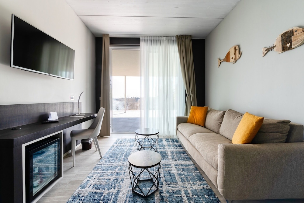 Vision Hotel 31/50