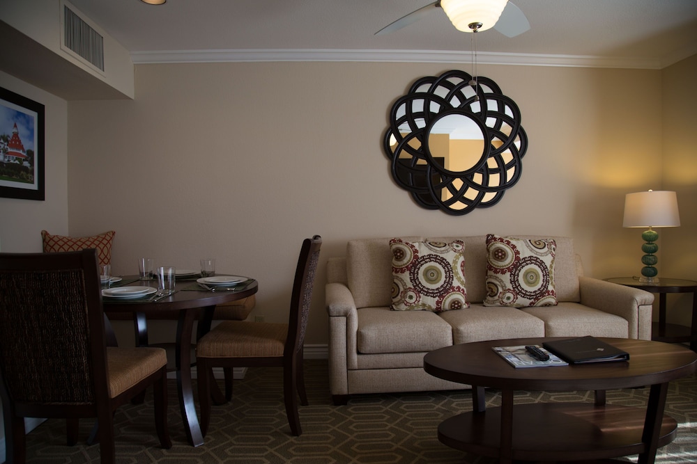 Coronado Beach Resort 56/77