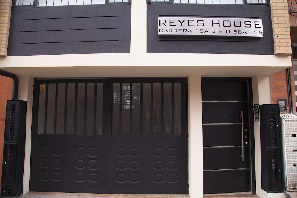Reyes House Bogota 28/40