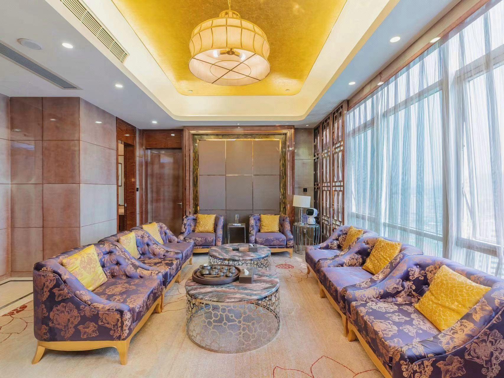 Venus Royal Hotel (The Royal Classic) 25/46