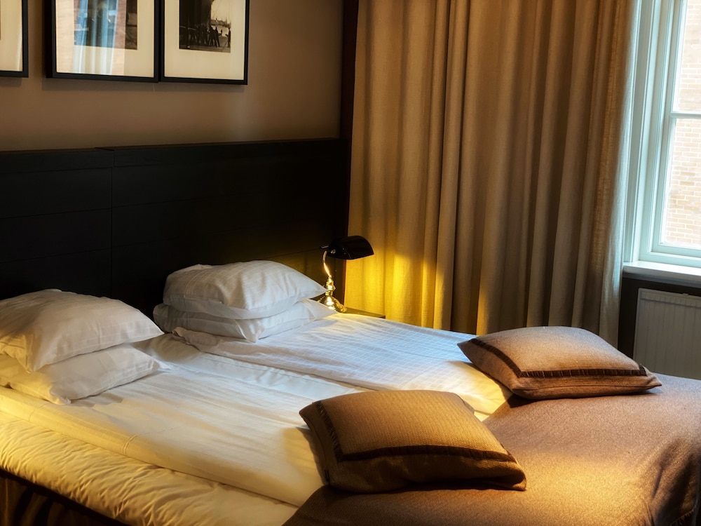 Dialog Hotel Villan 15/50