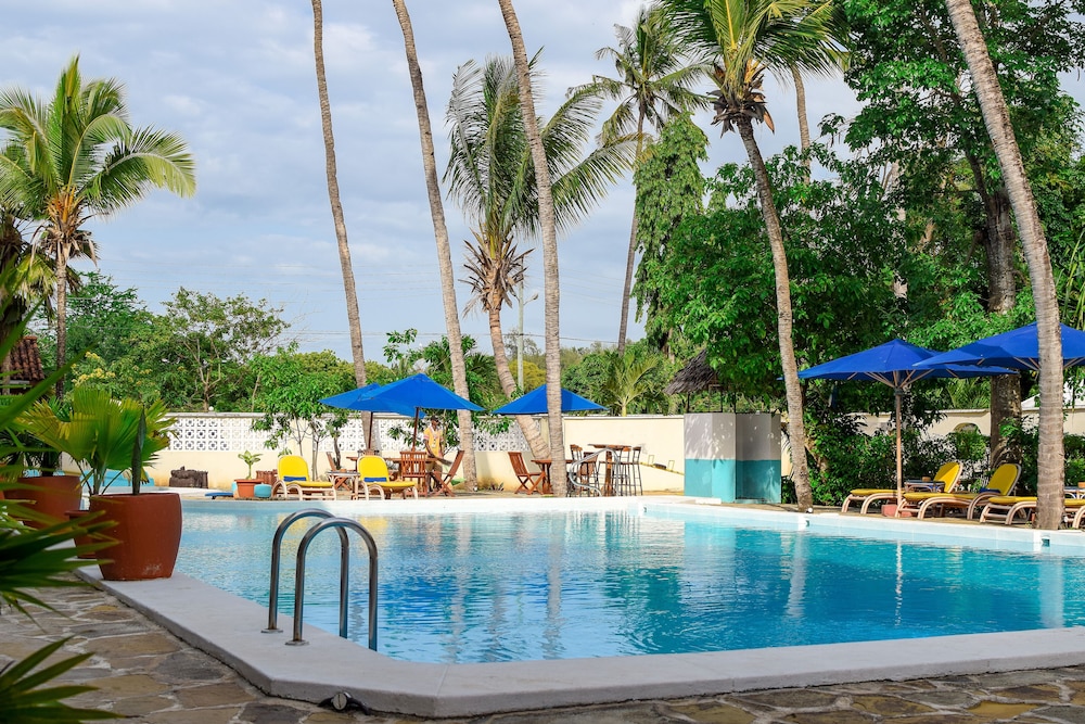 Kahama Hotel Mombasa 32/39