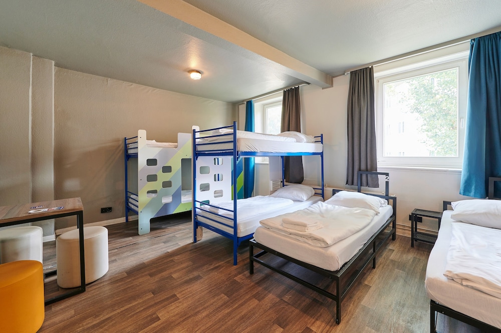 Mixed Dorm, 4 Beds