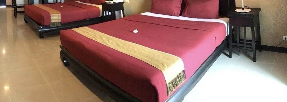 Siam Piman Hotel 15/72