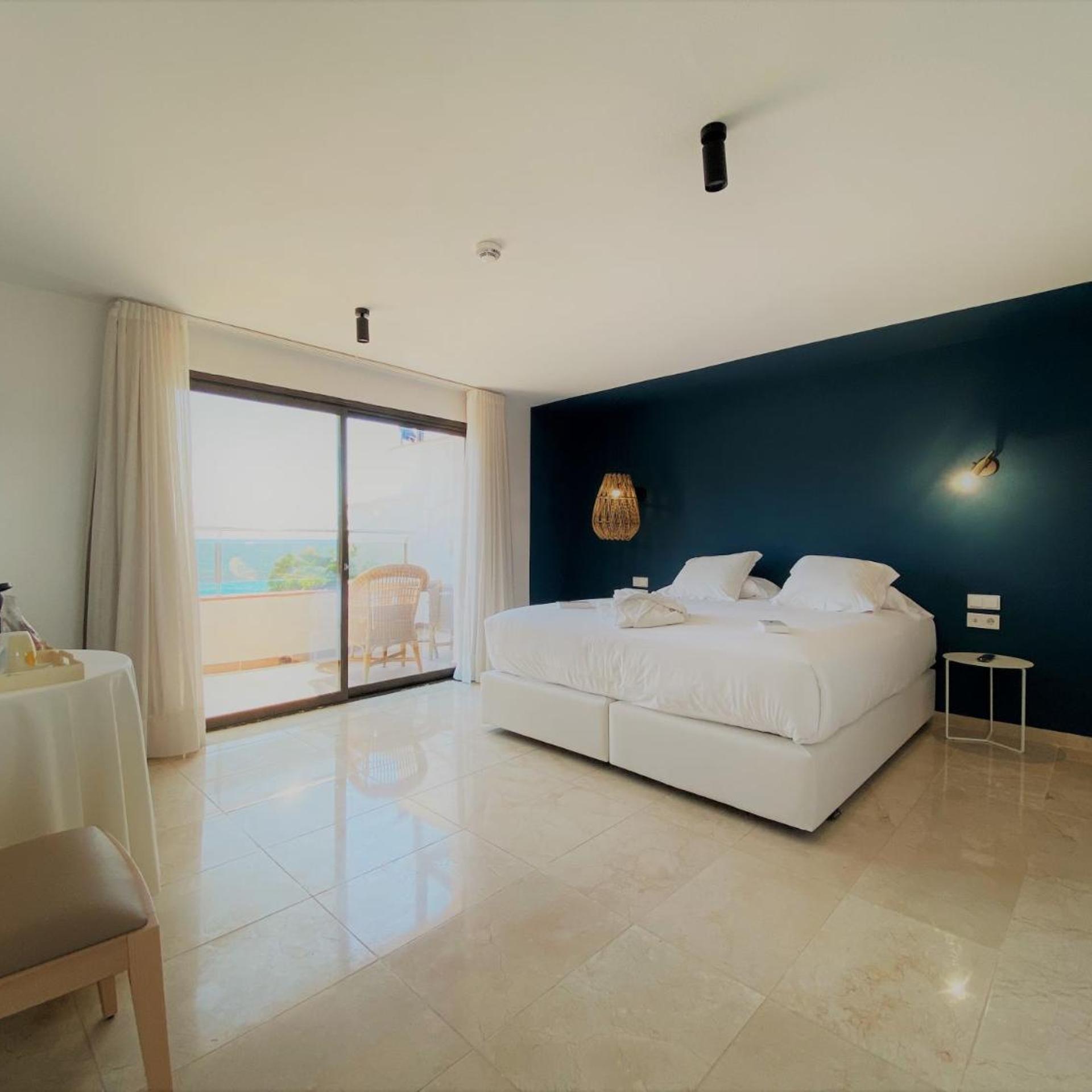 Suite, Sea View