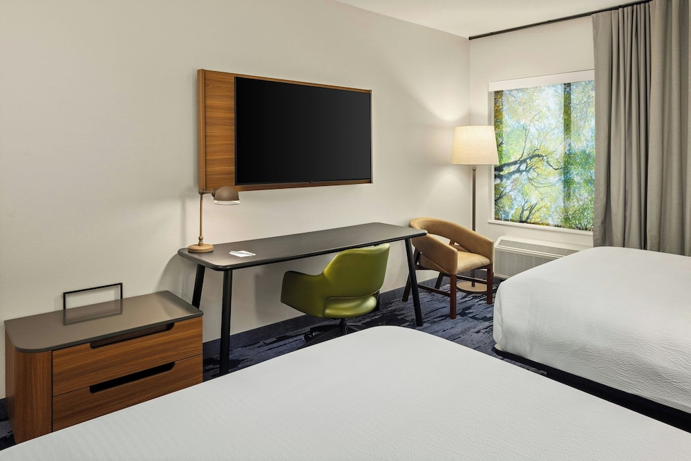 Fairfield Inn & Suites by Marriott Cedar Rapids North 44/52