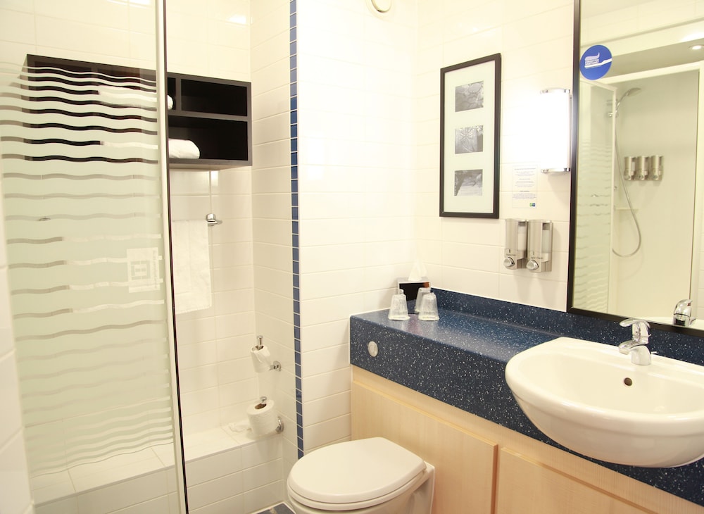 Holiday Inn Express Braintree 15/47
