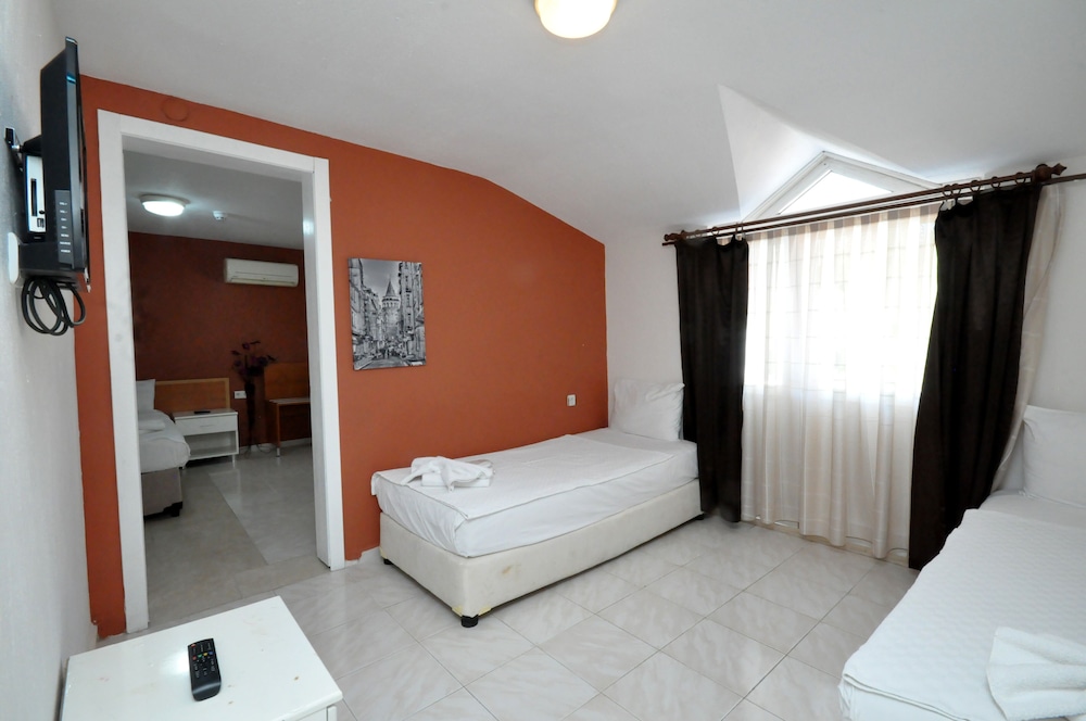 Lale Otel 10/26