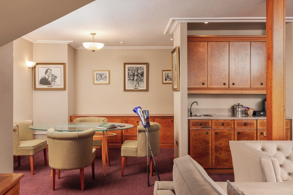 Carnoustie Hotel 57/75