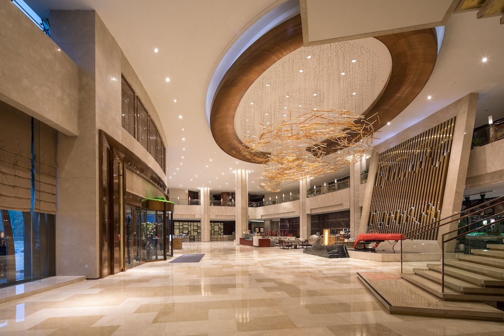 Crowne Plaza Taizhou 11/75