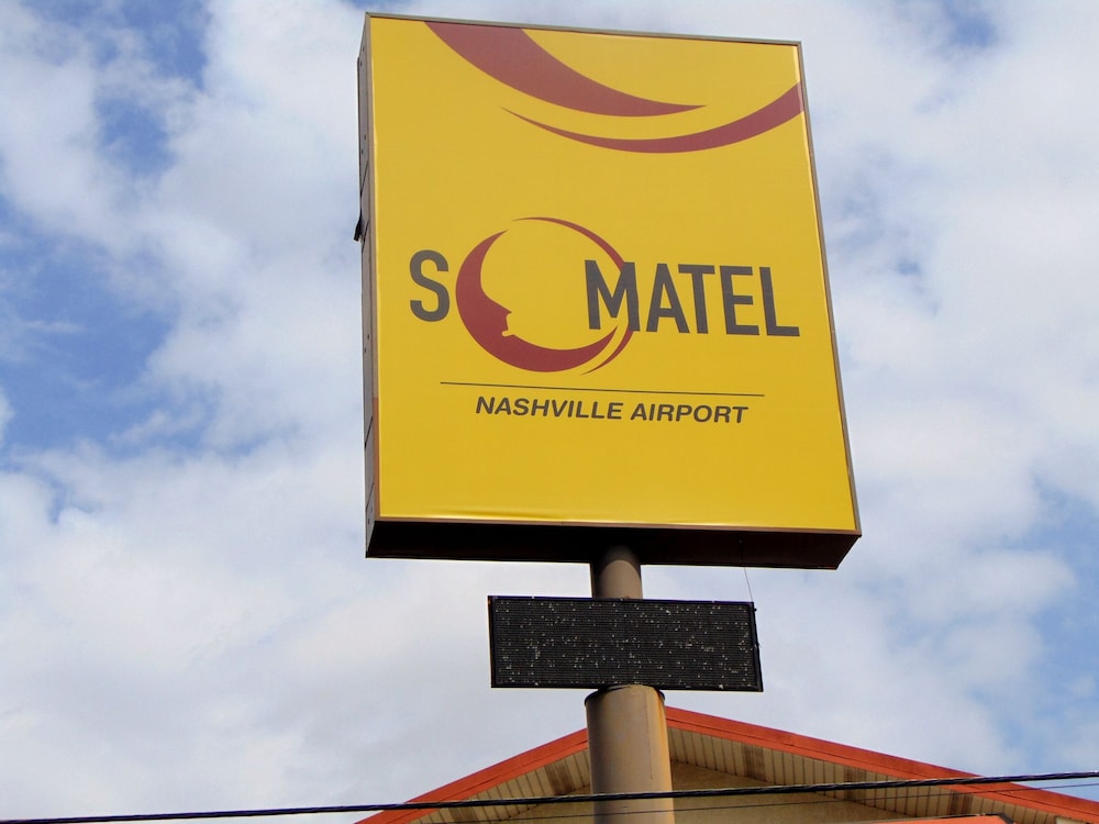 Somatel Nashville Airport Hotel 7/49