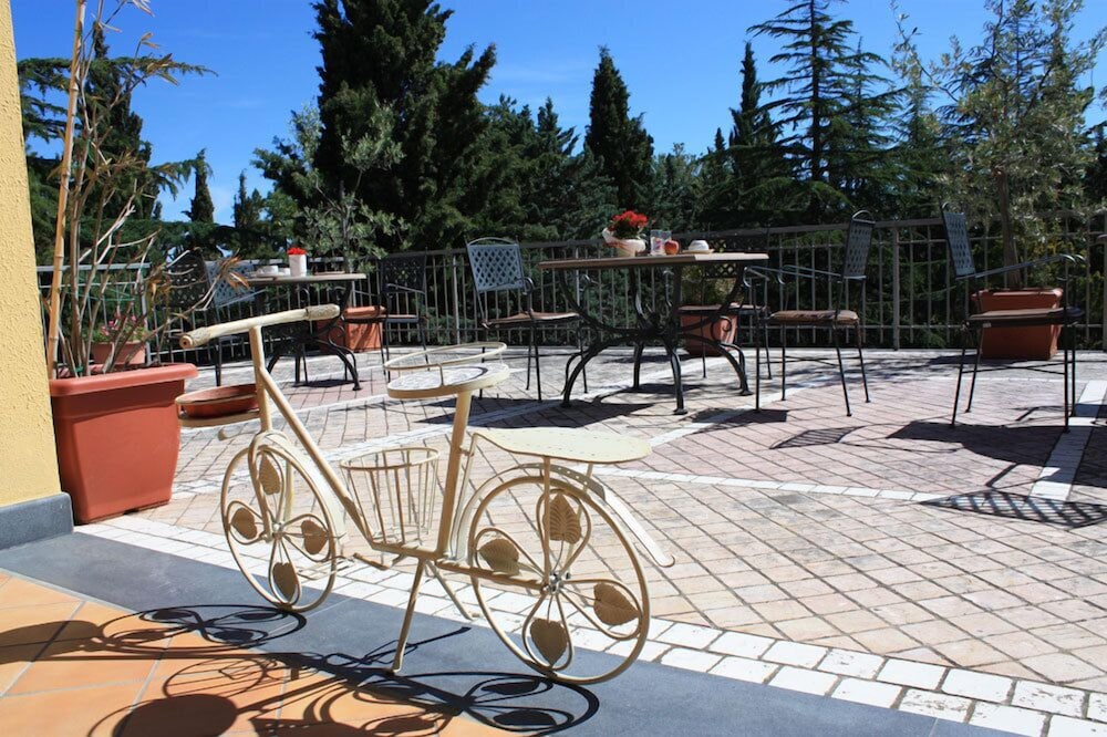 Villa Sant' Uberto Country Inn 44/65