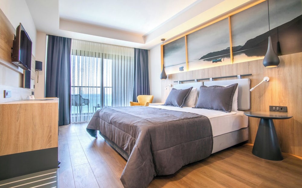 MAIA Luxury Beach Hotel & Spa 11/50