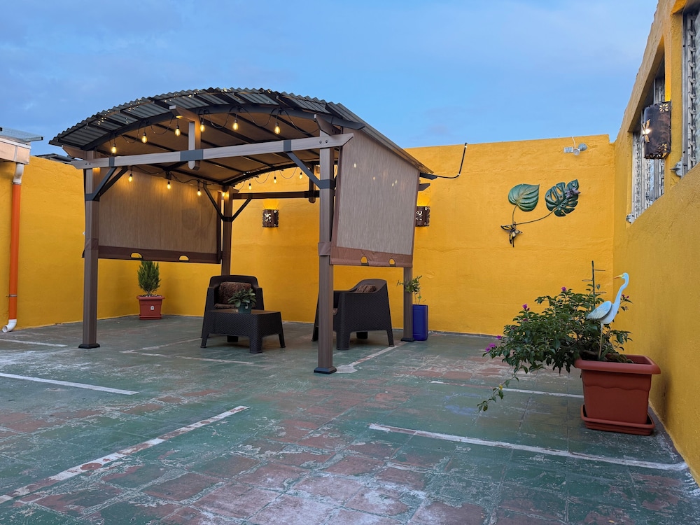 Hotel Metropolitano 15/24