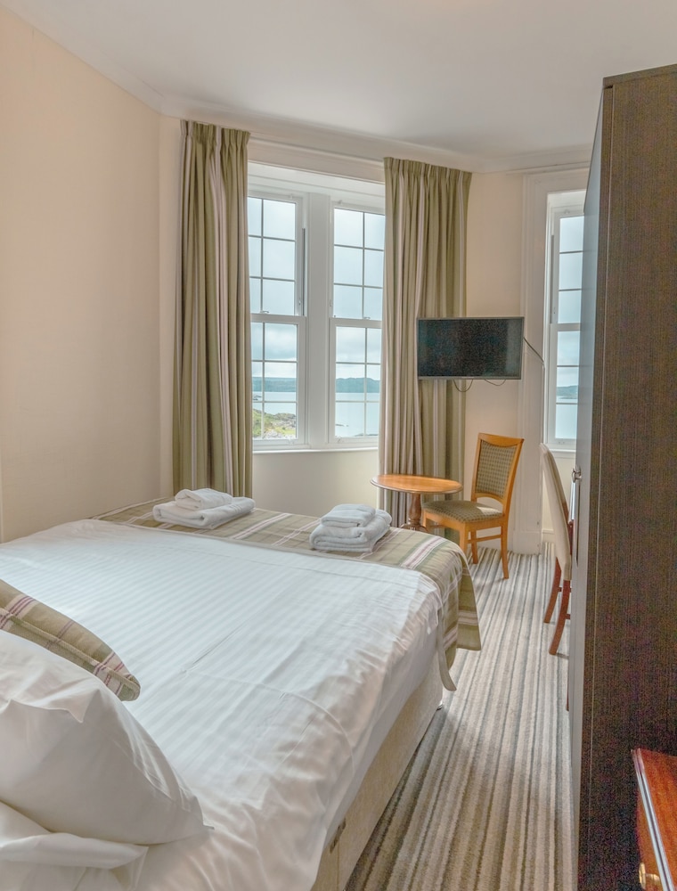 Gairloch Hotel 6/50