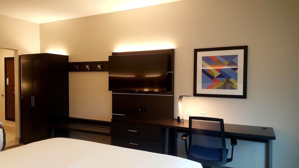 HOLIDAY INN EXPRESS NORTH AUGUSTA 42/55
