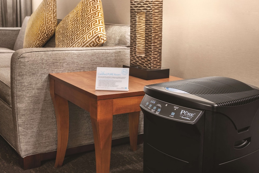 Embassy Suites by Hilton Franklin Cool Springs 21/75
