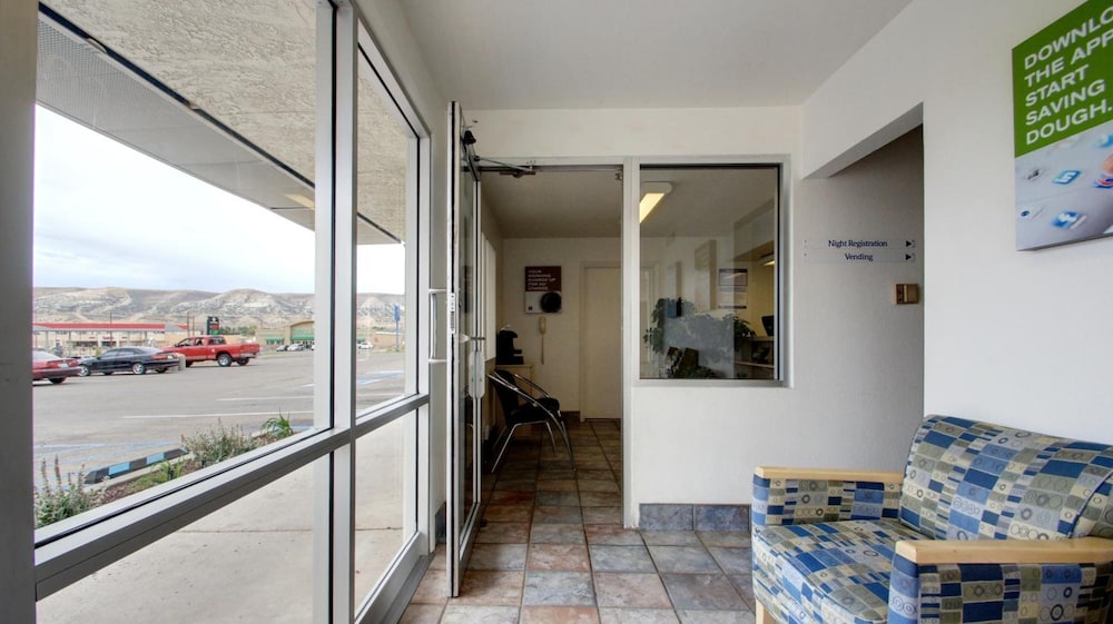 Days Inn by Wyndham Rock Springs 43/56