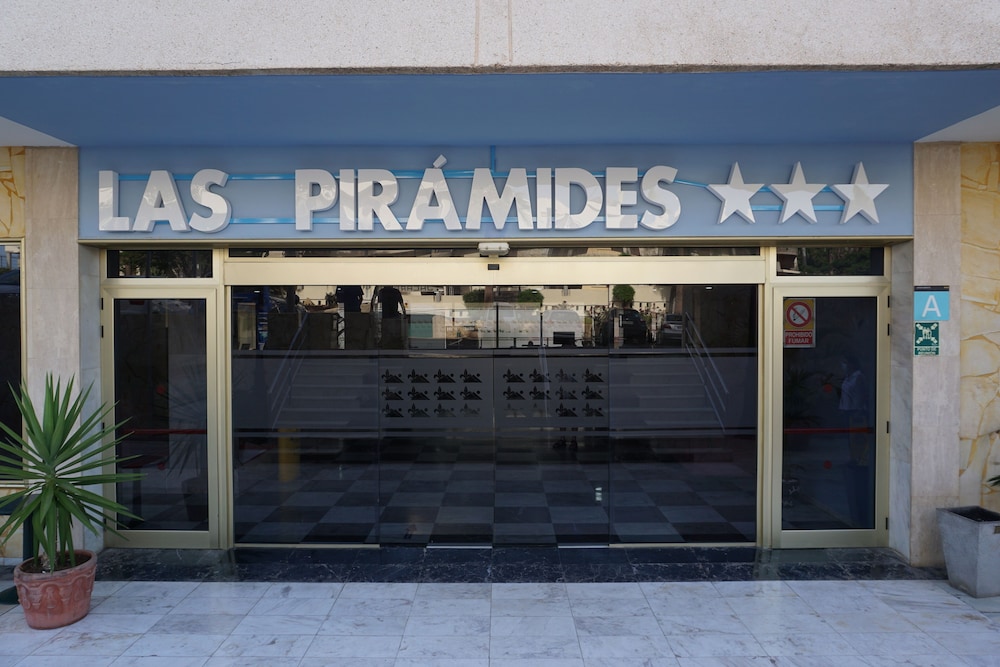 Piramides Resort 6/60