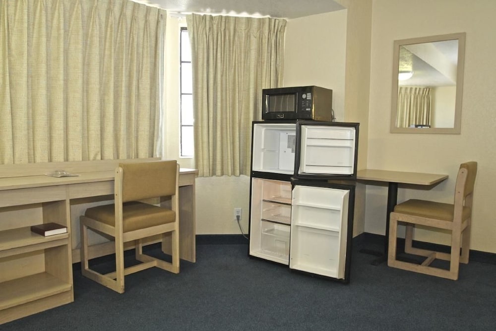 Motel6 Mesa, AZ - South 39/47