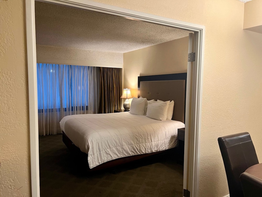 Jockey Resort Suites Center Strip 23/73
