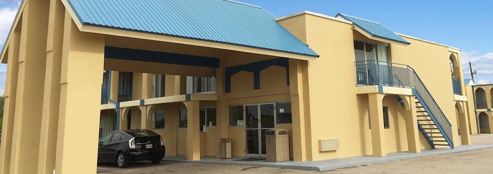 Americas Best Value Inn Schulenburg 1/26