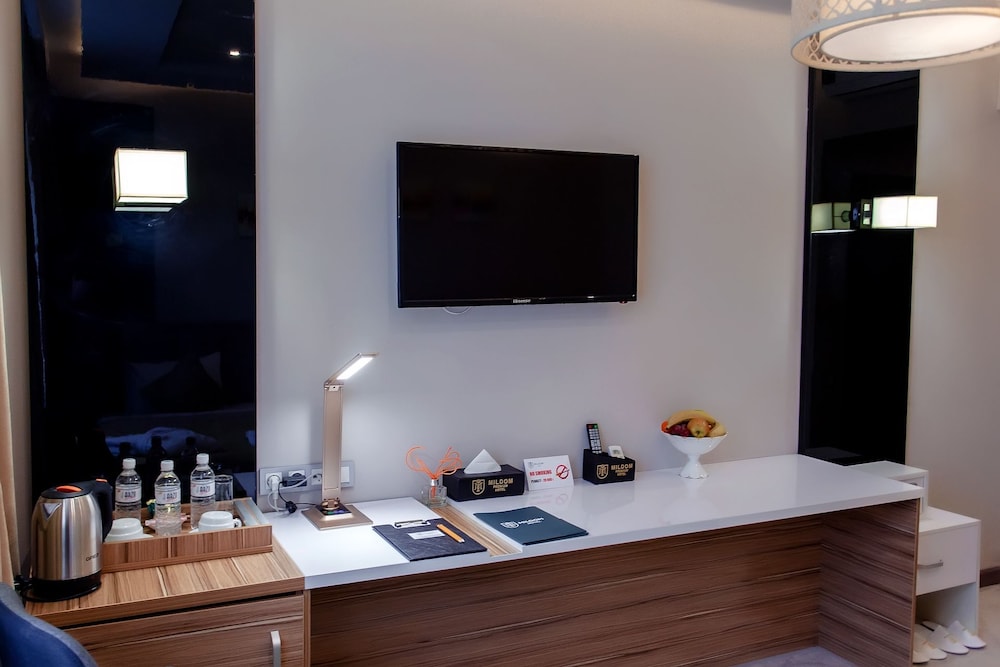 Mildom Premium Hotel 39/45