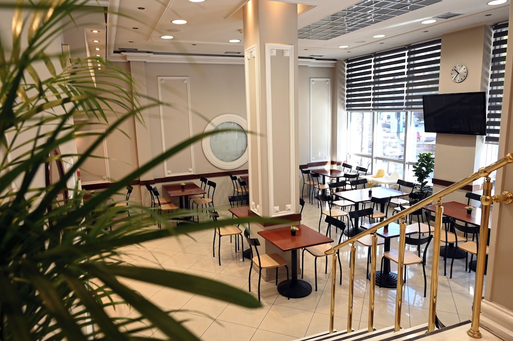 Achillion Hotel Larisa 36/44