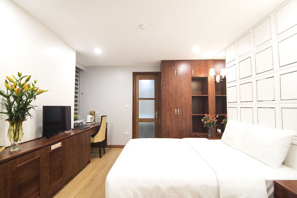 Canary Hotel & Apartment 24/42