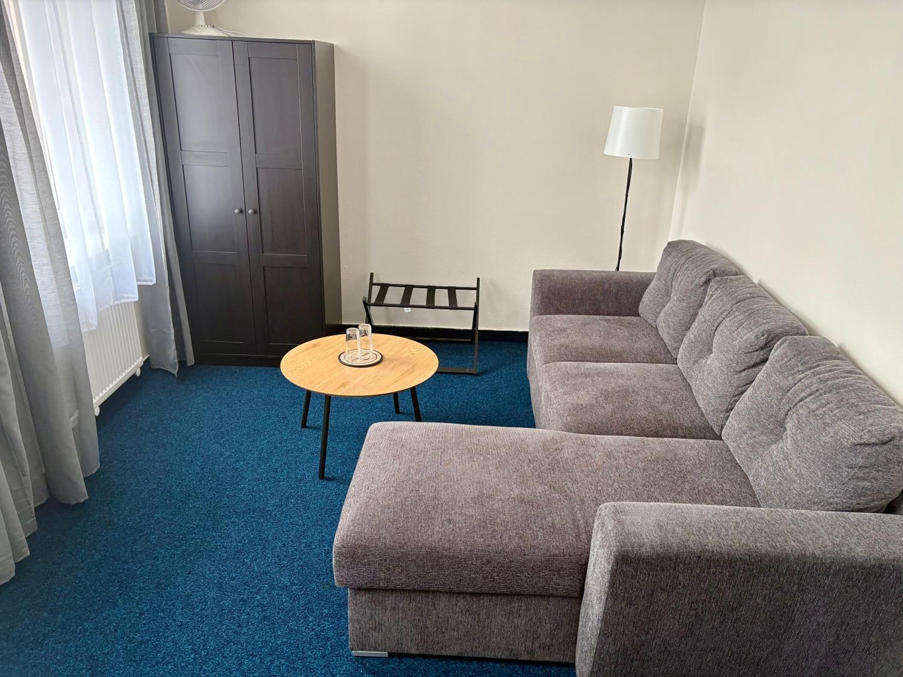 Hotel CB Royal 28/61