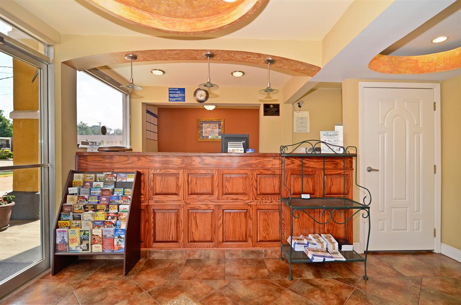 Americas Best Value Inn Alexandria 2/21
