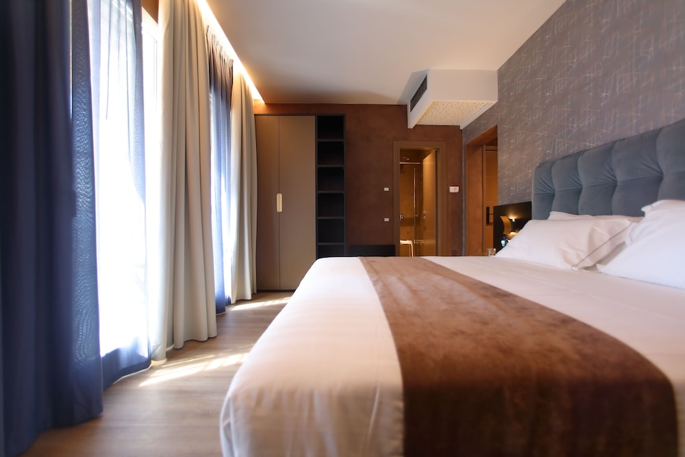 CLASSIC, DOUBLE BED