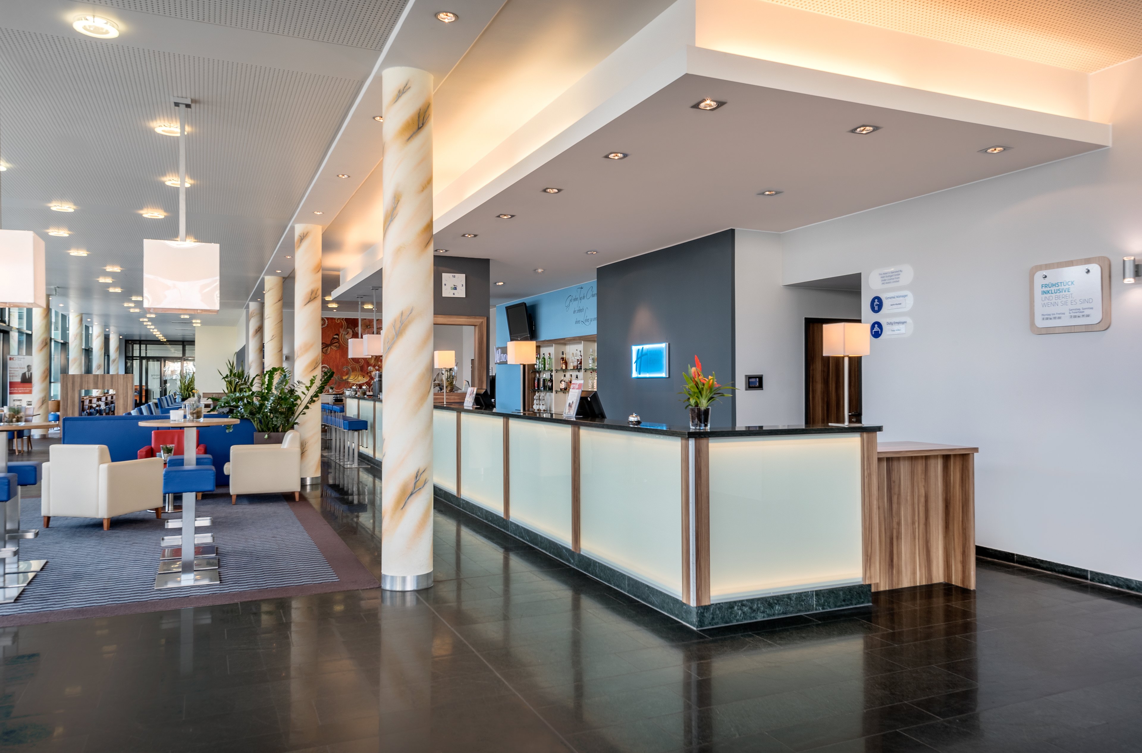 HOLIDAY INN EXPRESS SINGEN 11/72