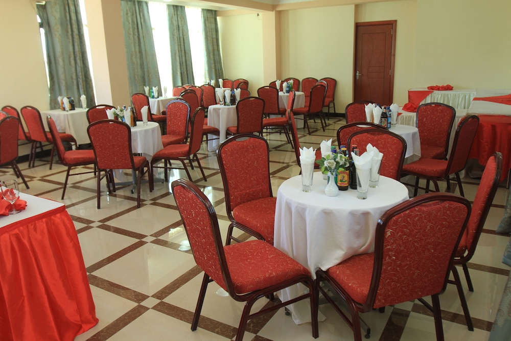 Hera Addis Hotel 30/41