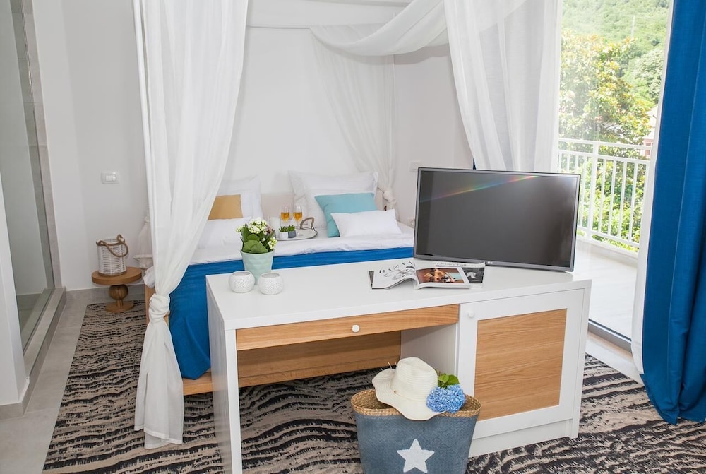 Boutique Hotel Casa Del Mare Blanche 36/50